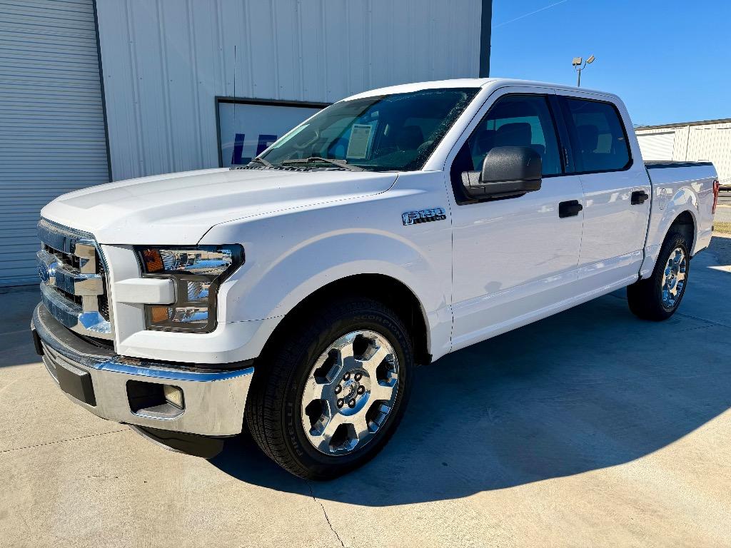2015 Ford F-150 XLT's photo