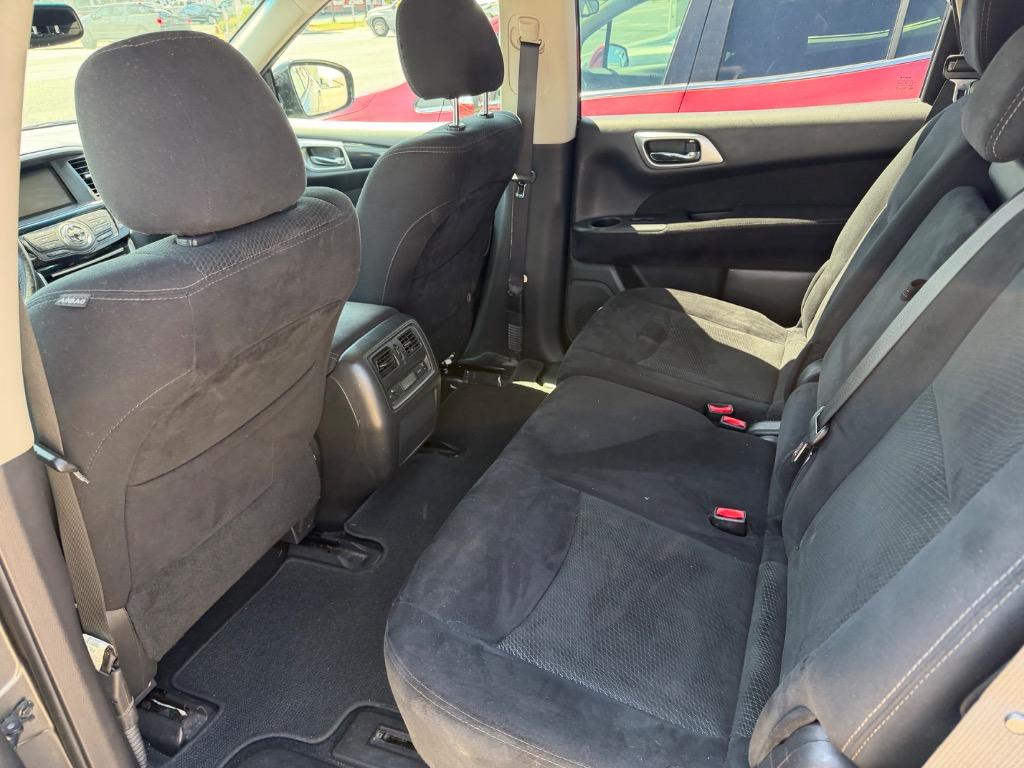 2016 Nissan Pathfinder SV - Photo 6