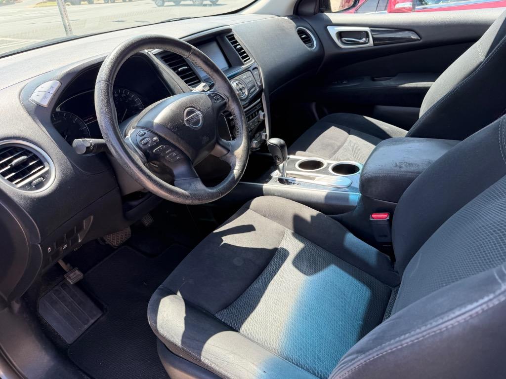 2016 Nissan Pathfinder SV - Photo 8