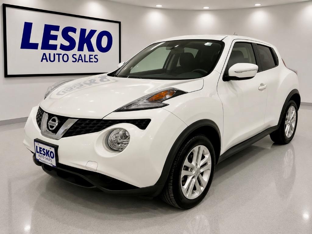 2015 Nissan Juke S FWD CVT's photo