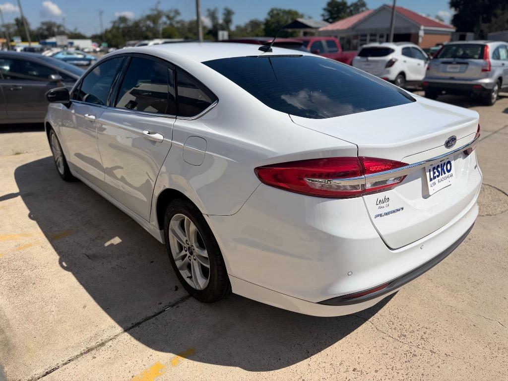 Ford Fusion photo 5